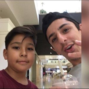 Meet your Posher, Enrique